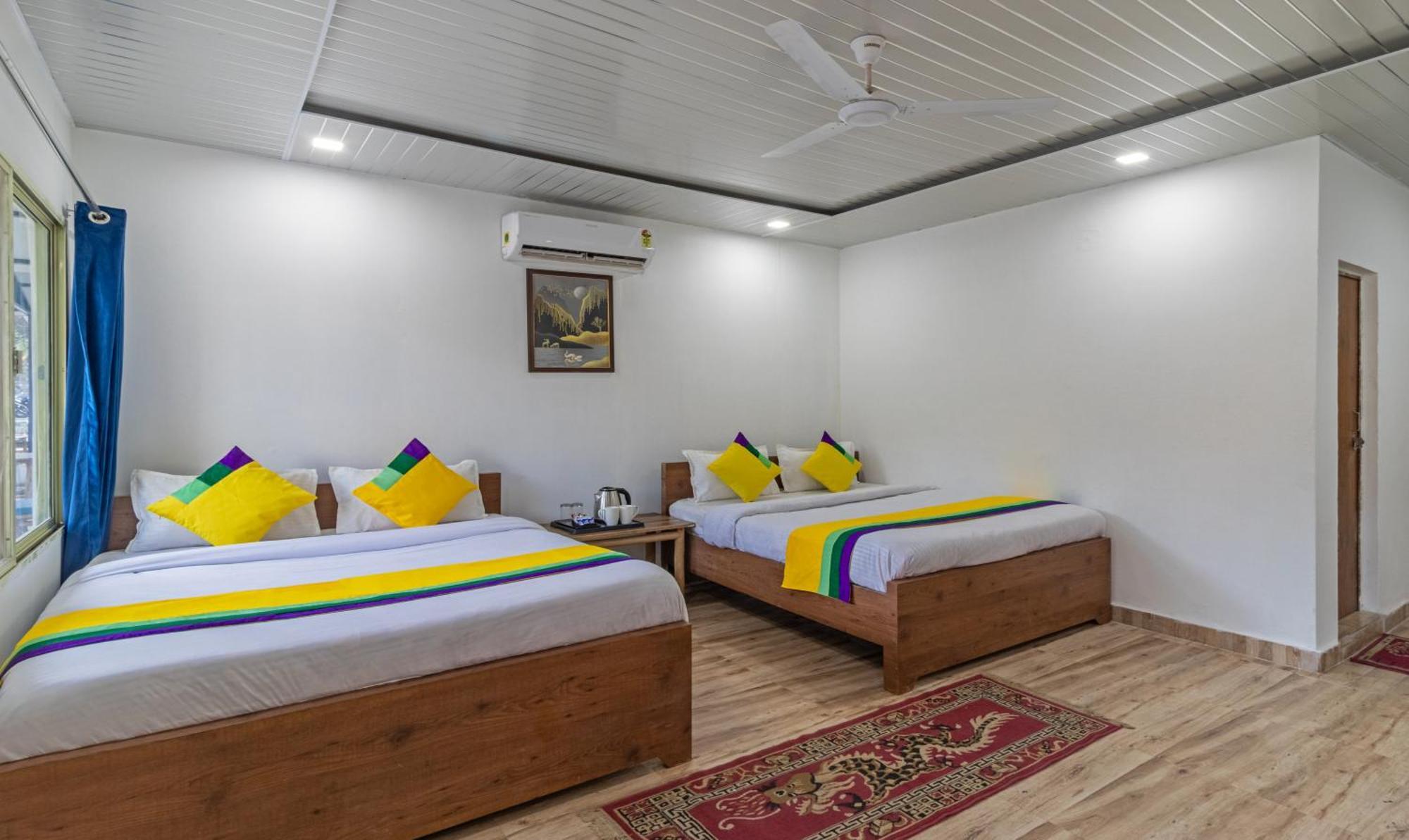 Paddler Zone Hotell Shivpurī Eksteriør bilde